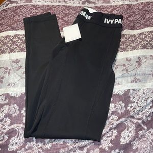 Ivy Park Low-Rise Sculptured Leggings